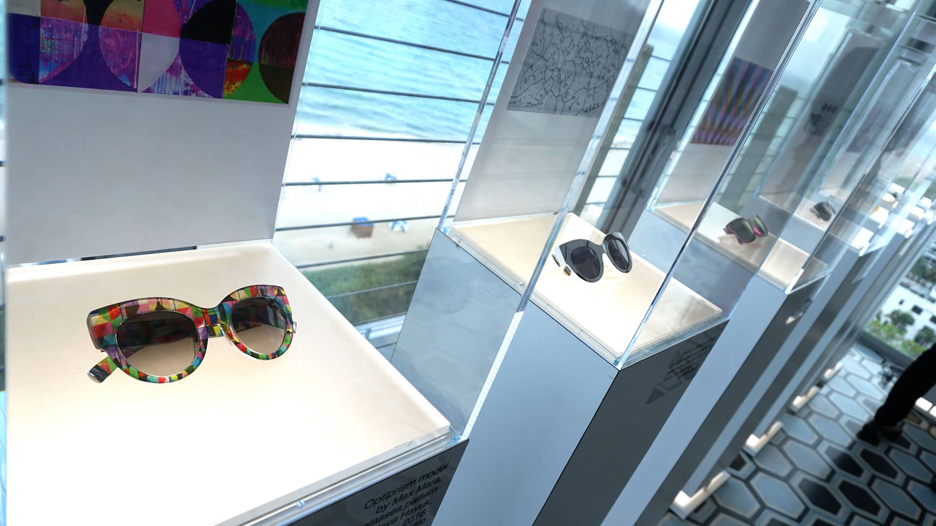 Product displays | Safilo X Vogue