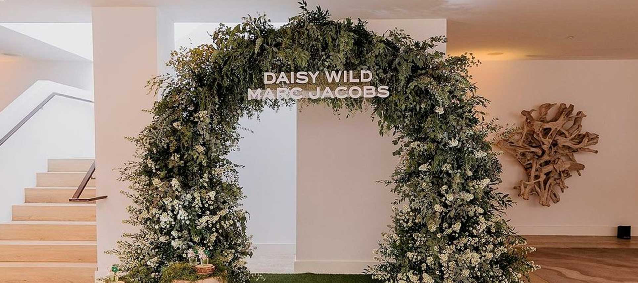 Daisy Wild - Marc Jacobs
